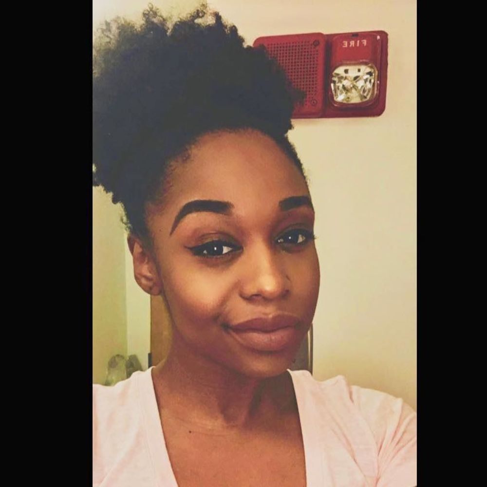 Meet your Posher, Akirah